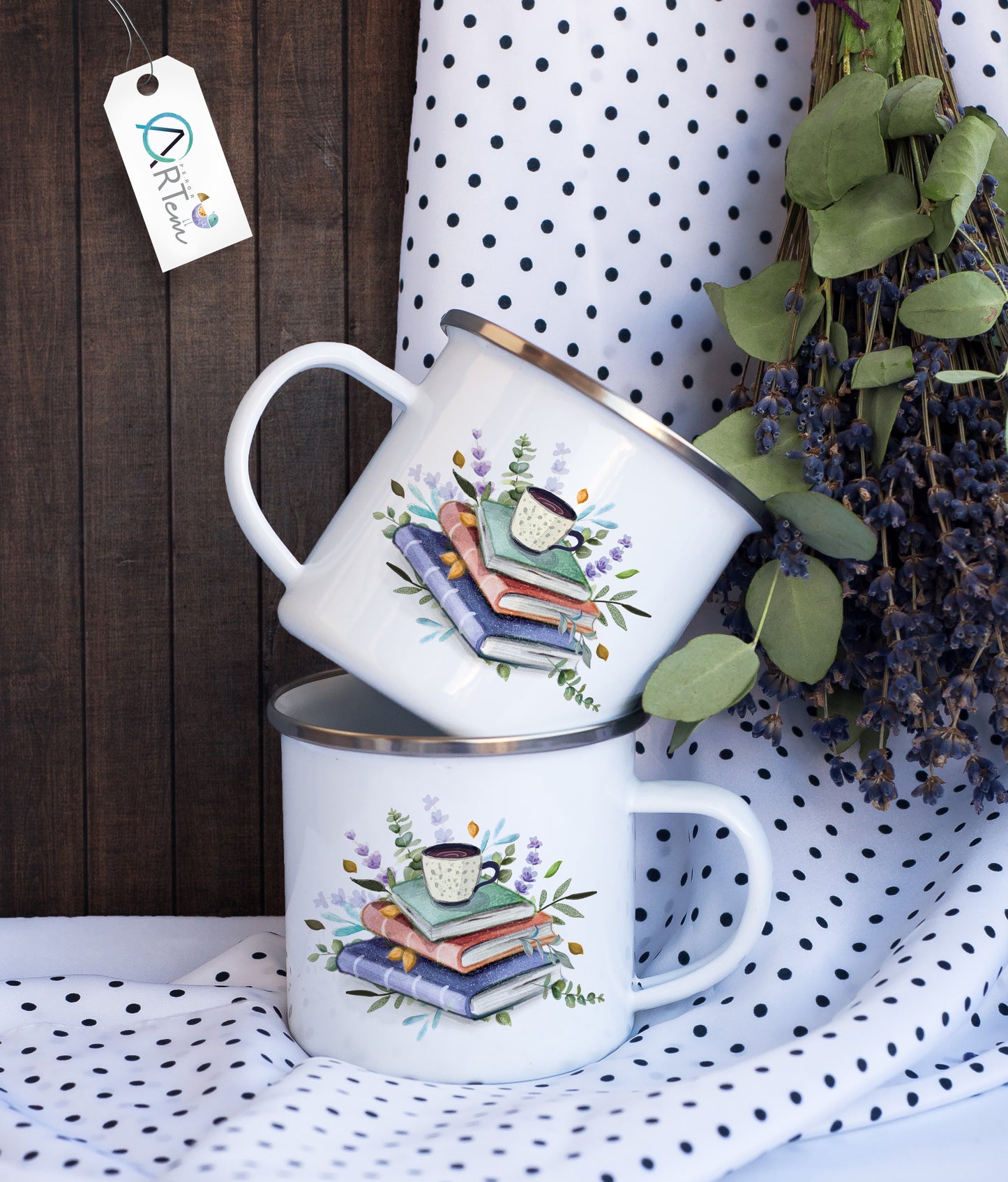 Könyves bögre levendulás díszítéssel