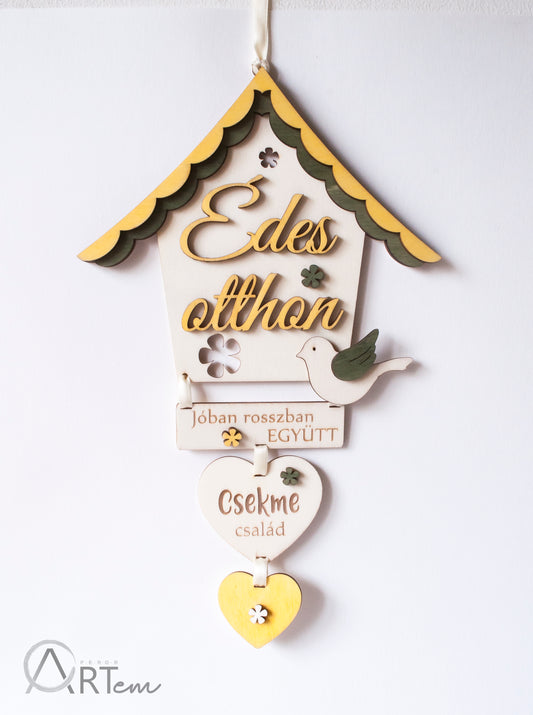 Házikós ajtódísz családnévvel