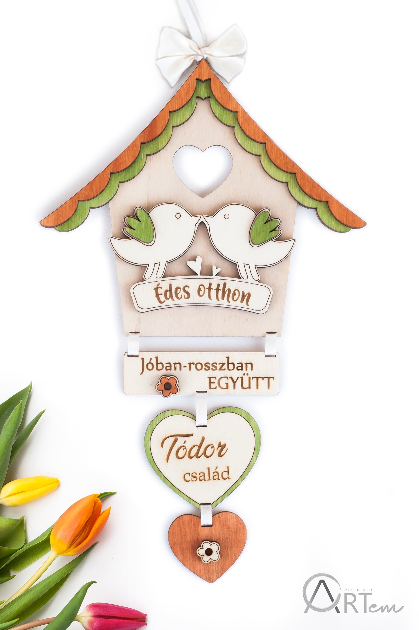 Házikós-madárkás ajtódísz családnévvel